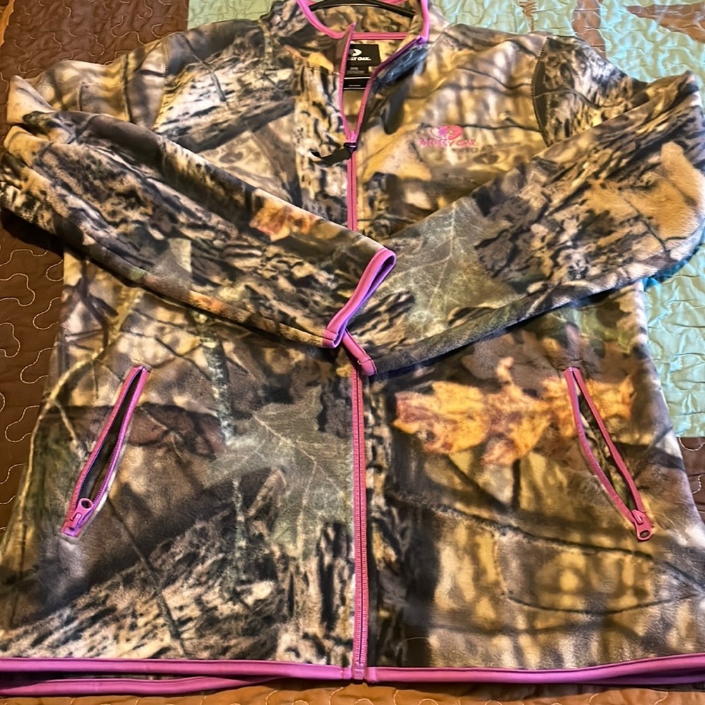 Mossy Oak Womens Camo shirt with purple detail and zippers